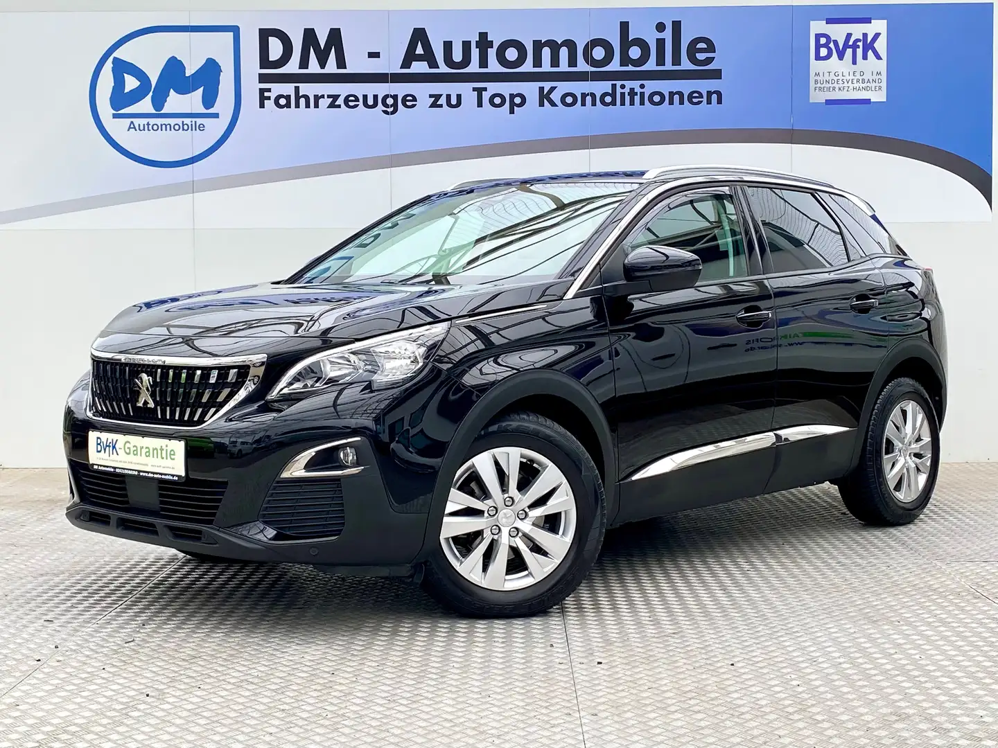 Peugeot 3008 1.2 PureTech Automatik Active Carplay Kamera SHZ Noir - 1