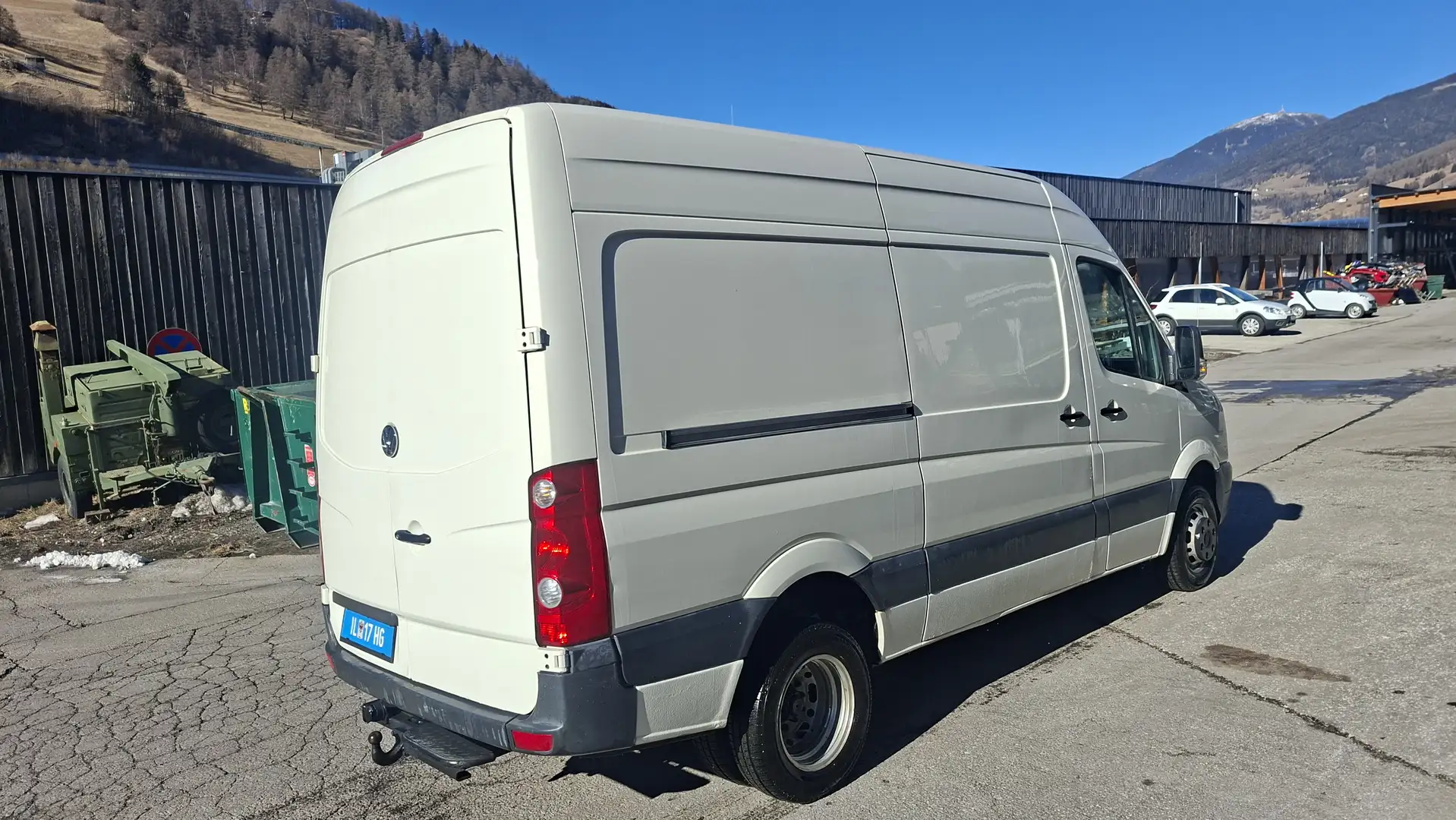 Volkswagen Crafter Crafter 35 HR-Kombi 3-3-3 MR TDI Weiß - 2