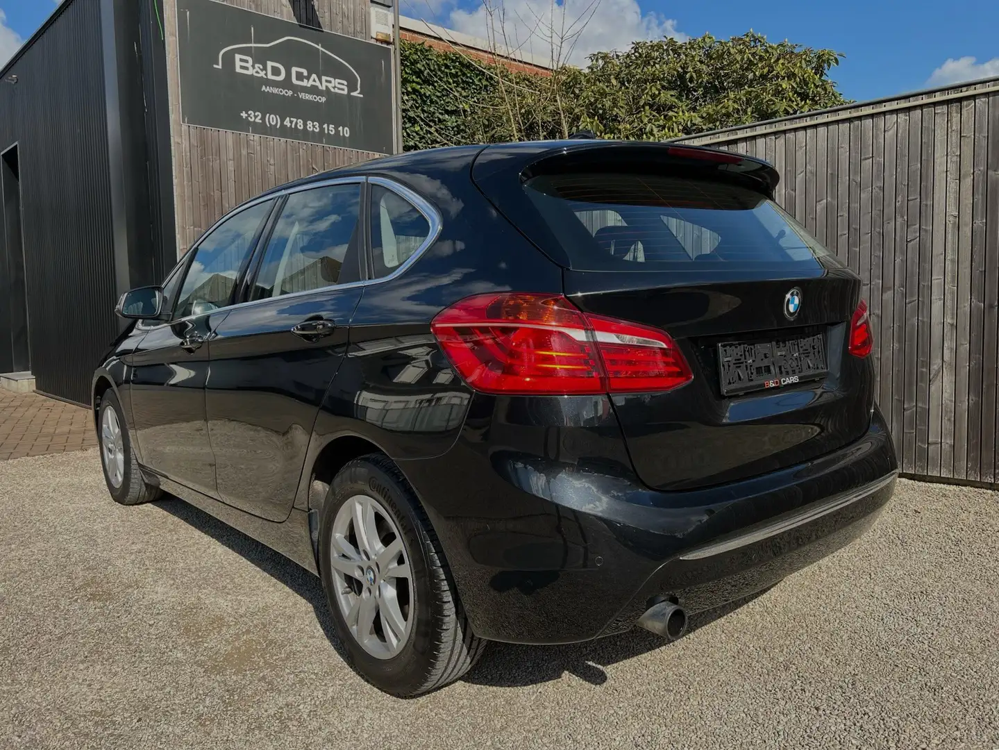 BMW 218 Active Tourer 218iA *LUXURY* LEDER/ZTLVRW/NAVI/16" Schwarz - 2