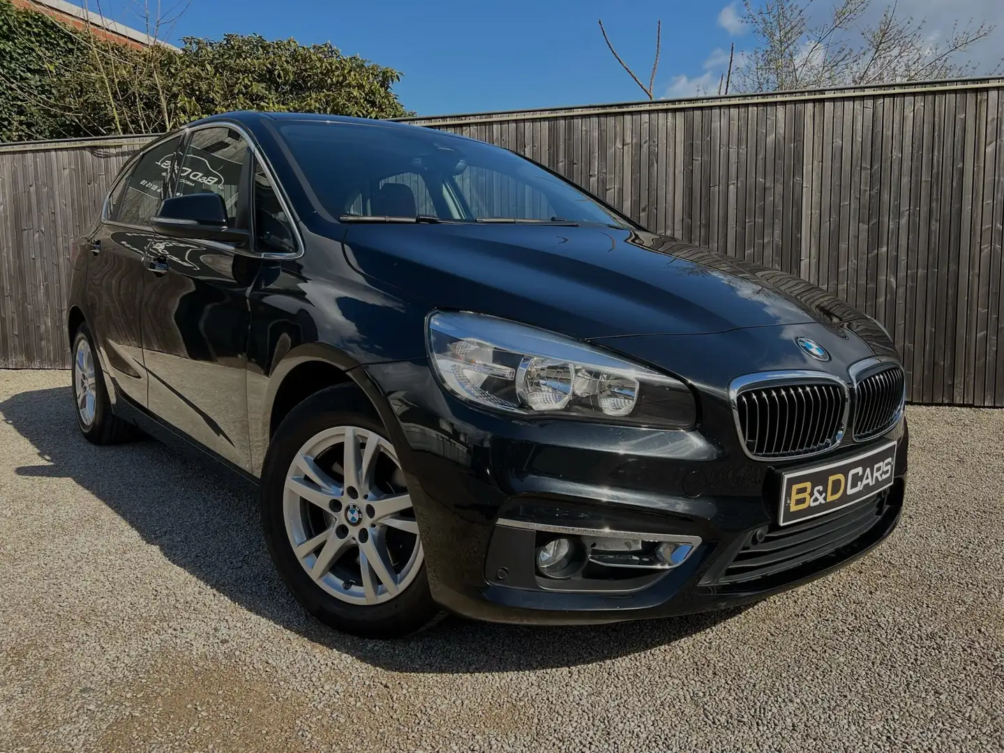 BMW 218 Active Tourer 218iA *LUXURY* LEDER/ZTLVRW/NAVI/16" Schwarz - 1
