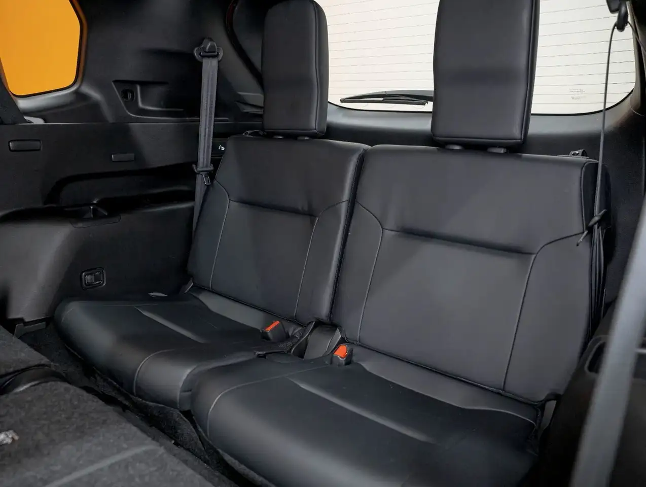 Mitsubishi Outlander снимка Mitsubishi Outlander