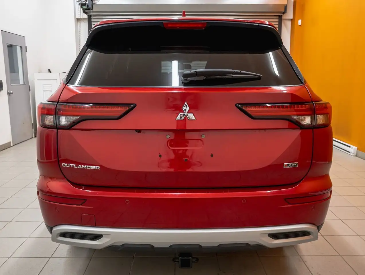 Mitsubishi Outlander снимка Mitsubishi Outlander