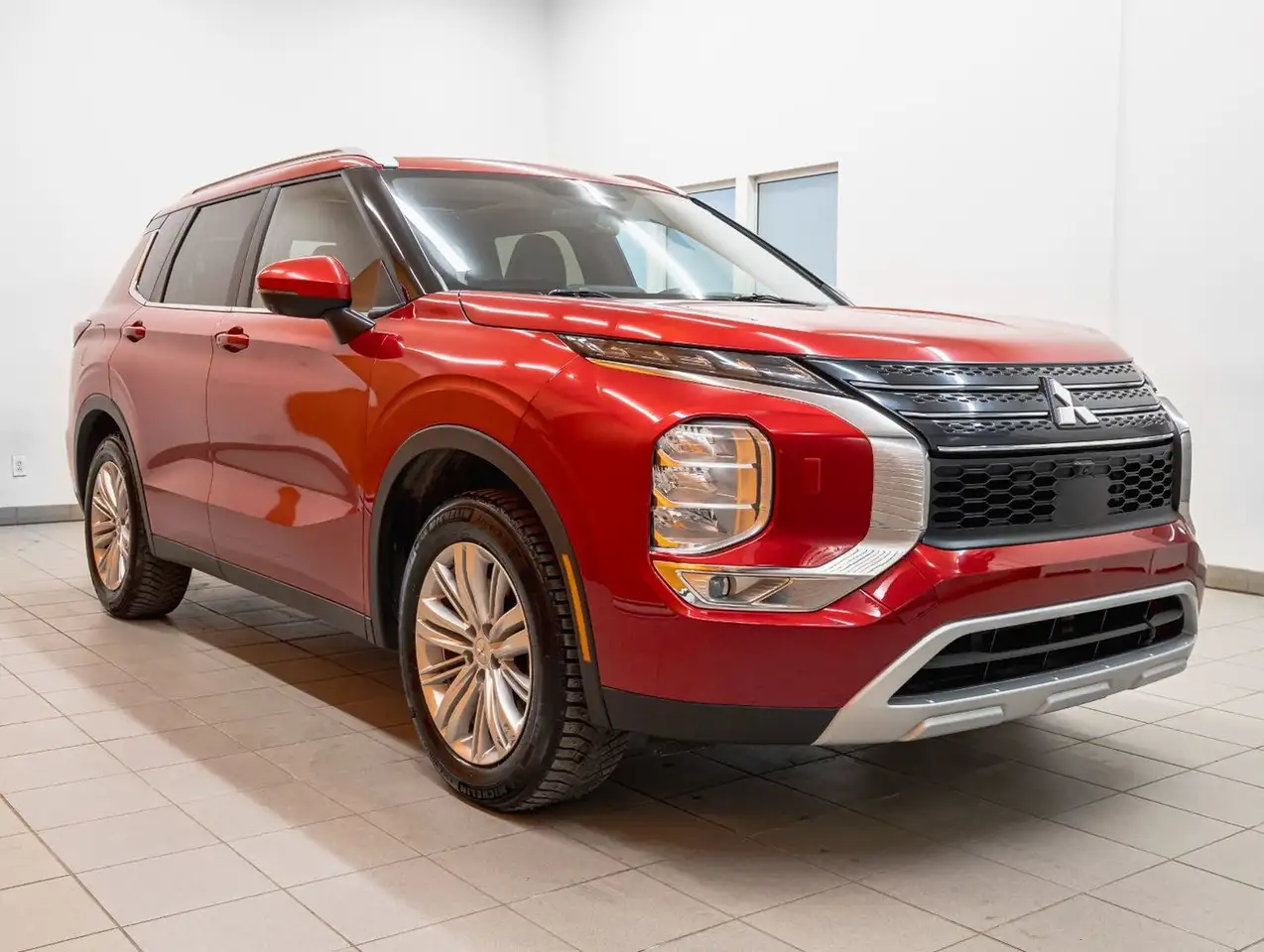 Mitsubishi Outlander снимка Mitsubishi Outlander