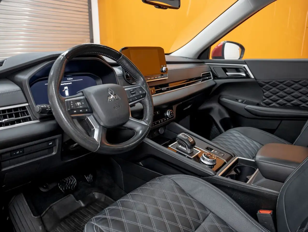 Mitsubishi Outlander снимка Mitsubishi Outlander