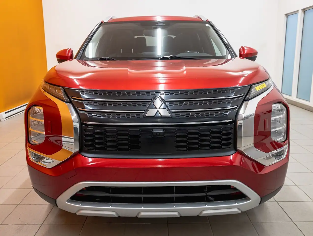 Mitsubishi Outlander снимка Mitsubishi Outlander