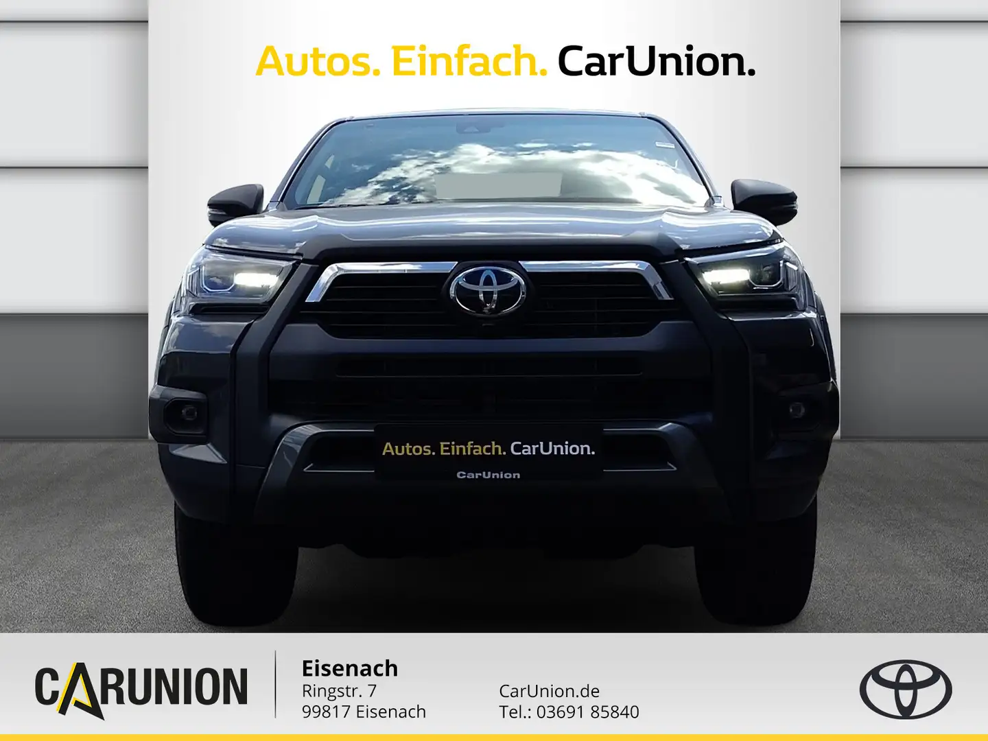 Toyota Hilux 2,8 DC Ininvcible SOFORT Grau - 2