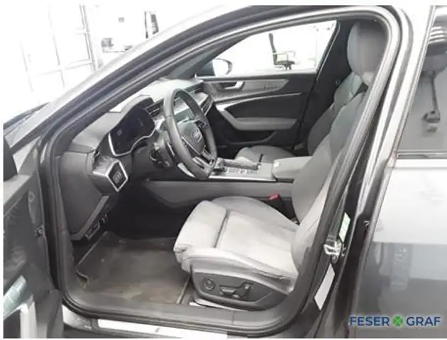 Audi A6 view 4