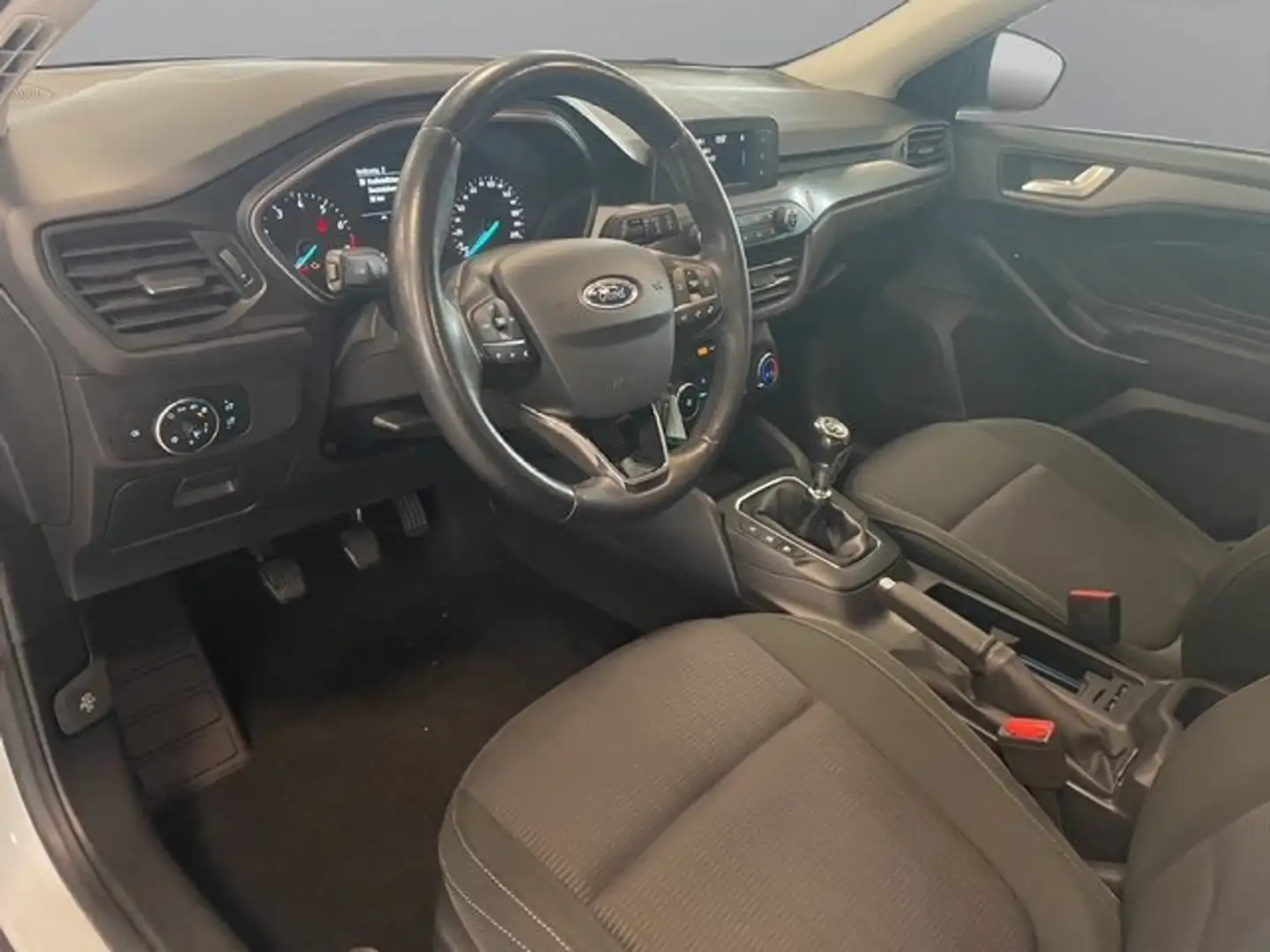 Ford Focus 1,0 EcoBoost Trend Weiß - 2