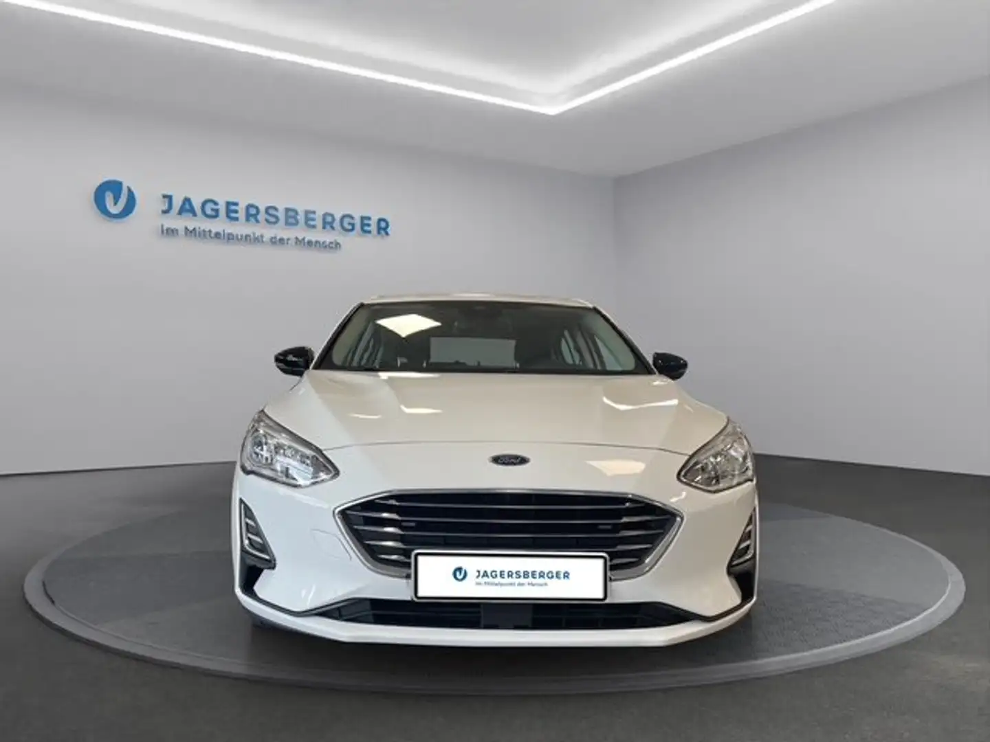 Ford Focus 1,0 EcoBoost Trend Weiß - 1
