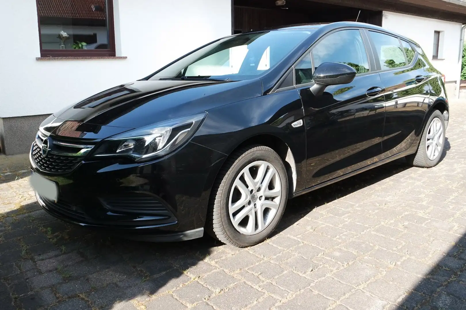 Opel Astra Edition Start/Stop Schwarz - 1
