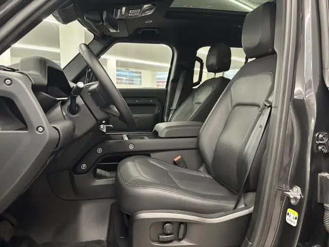 Land Rover Defender view 14