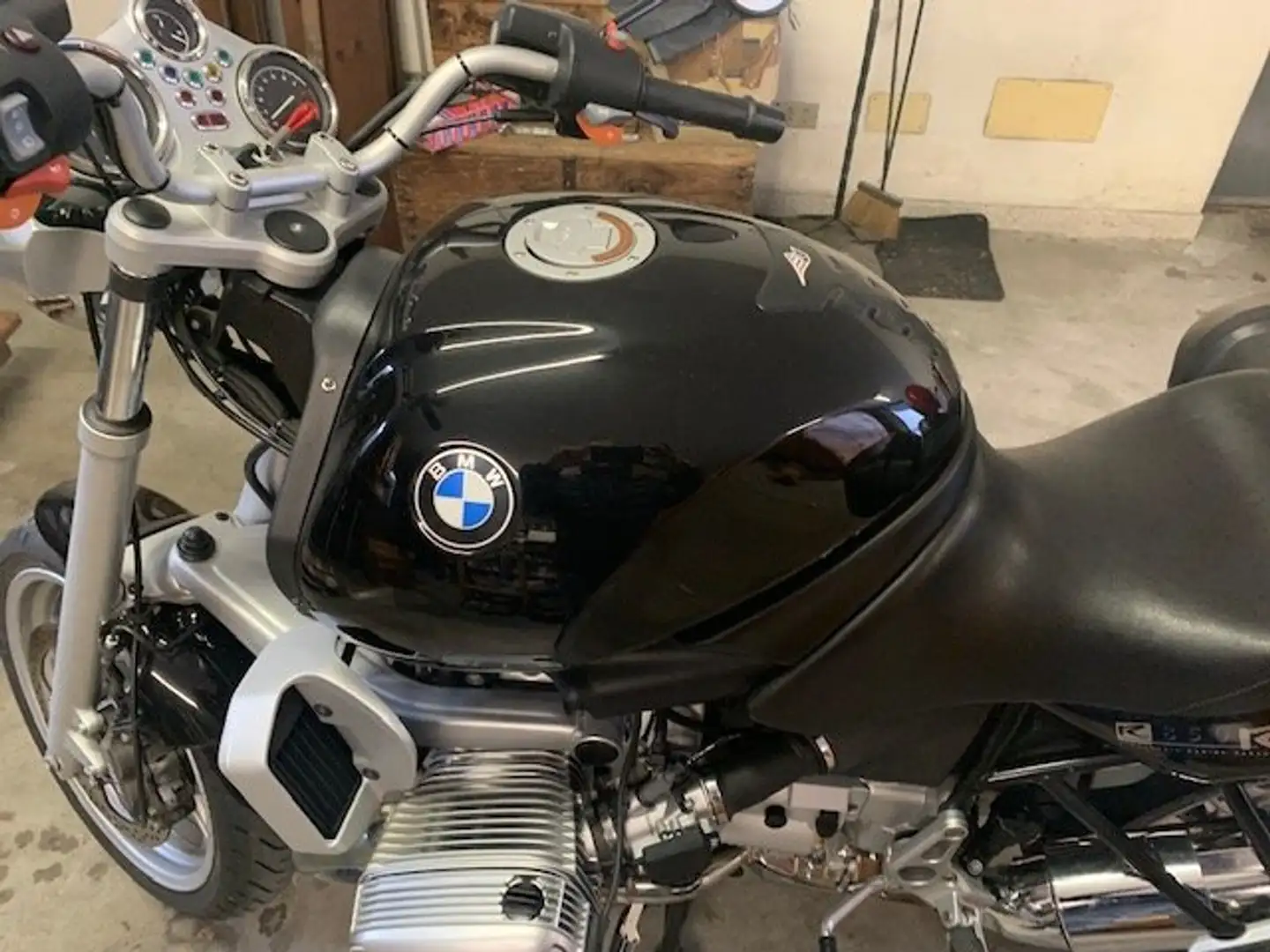 BMW R 850 R Confort Negro - 2