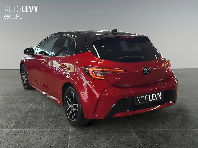 Toyota Corolla view 4