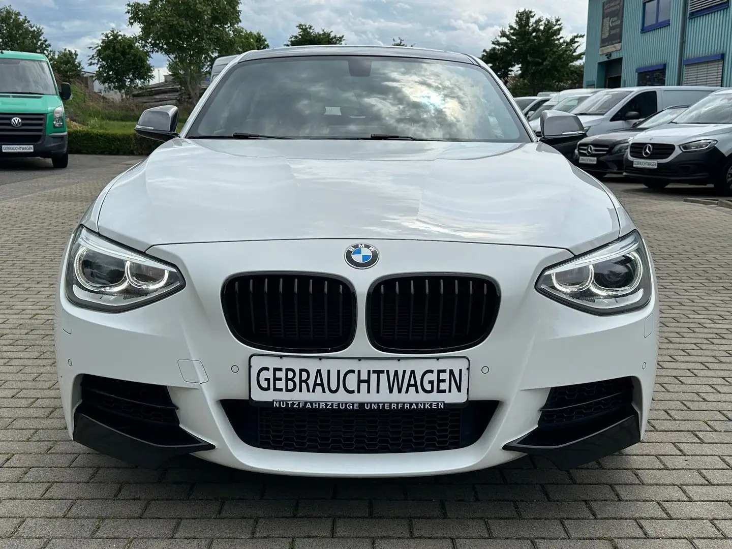 BMW 135 i/NAVI+ALCANTARA+SCHIEBEDACH+Bi-XENON+SCHECK Blanc - 2