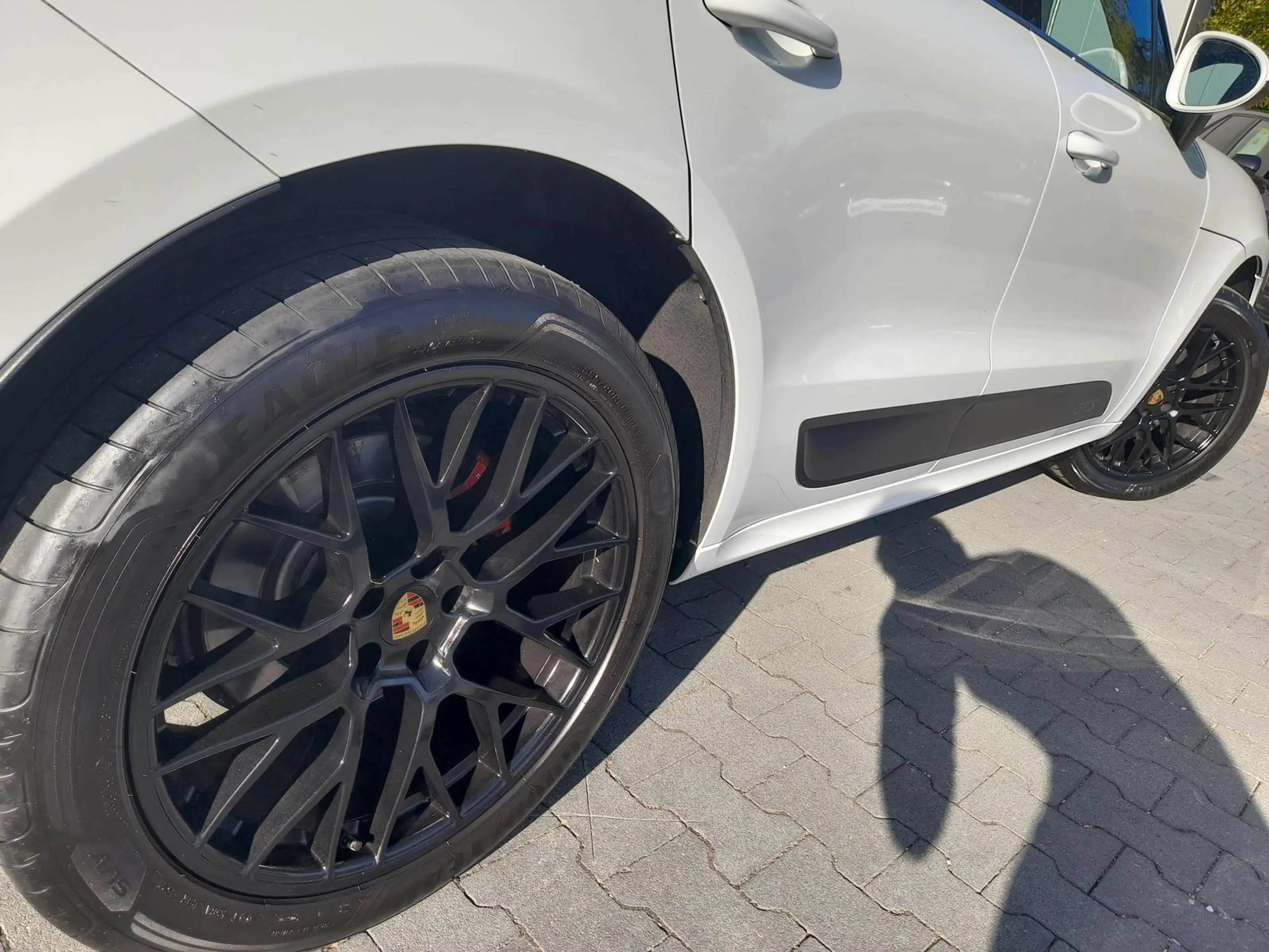 Porsche Macan GTS Pano~AHK-Vor~Luft~20"~SpAu~Bose~Chrono — photo 16