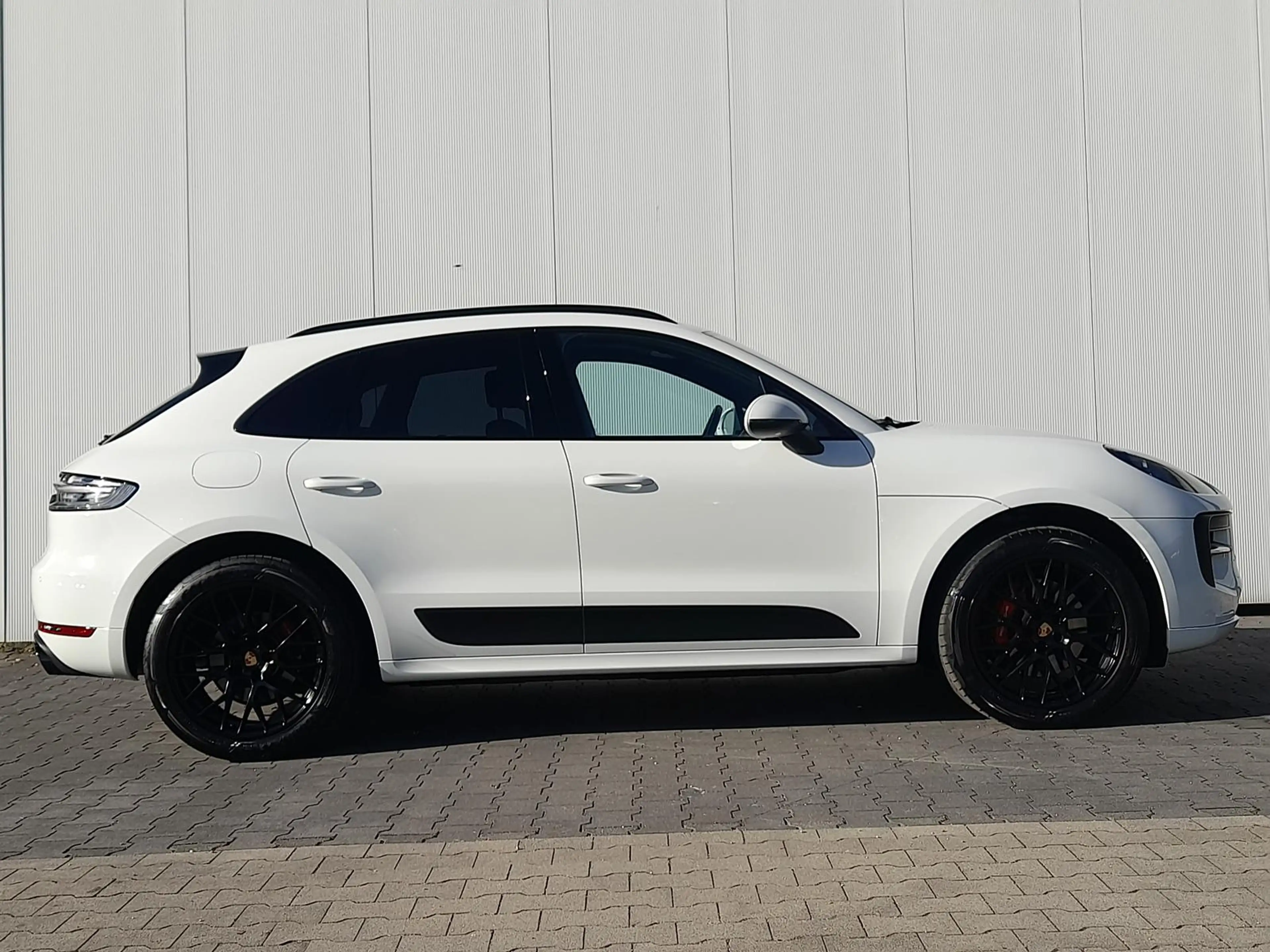 Porsche Macan GTS Pano~AHK-Vor~Luft~20"~SpAu~Bose~Chrono — photo 8
