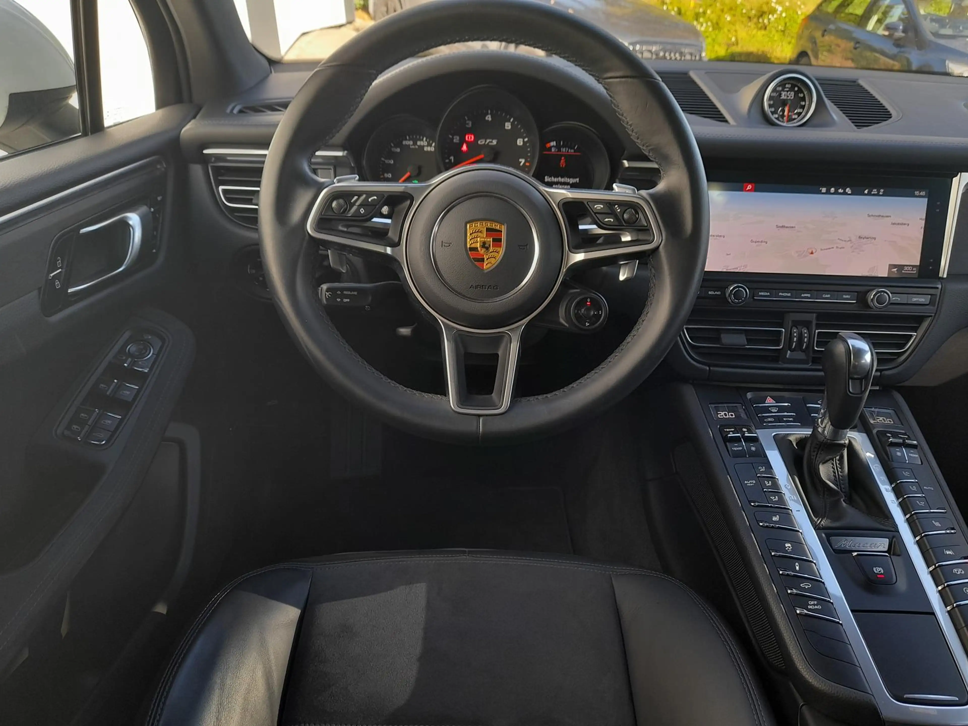 Porsche Macan GTS Pano~AHK-Vor~Luft~20"~SpAu~Bose~Chrono — photo 21