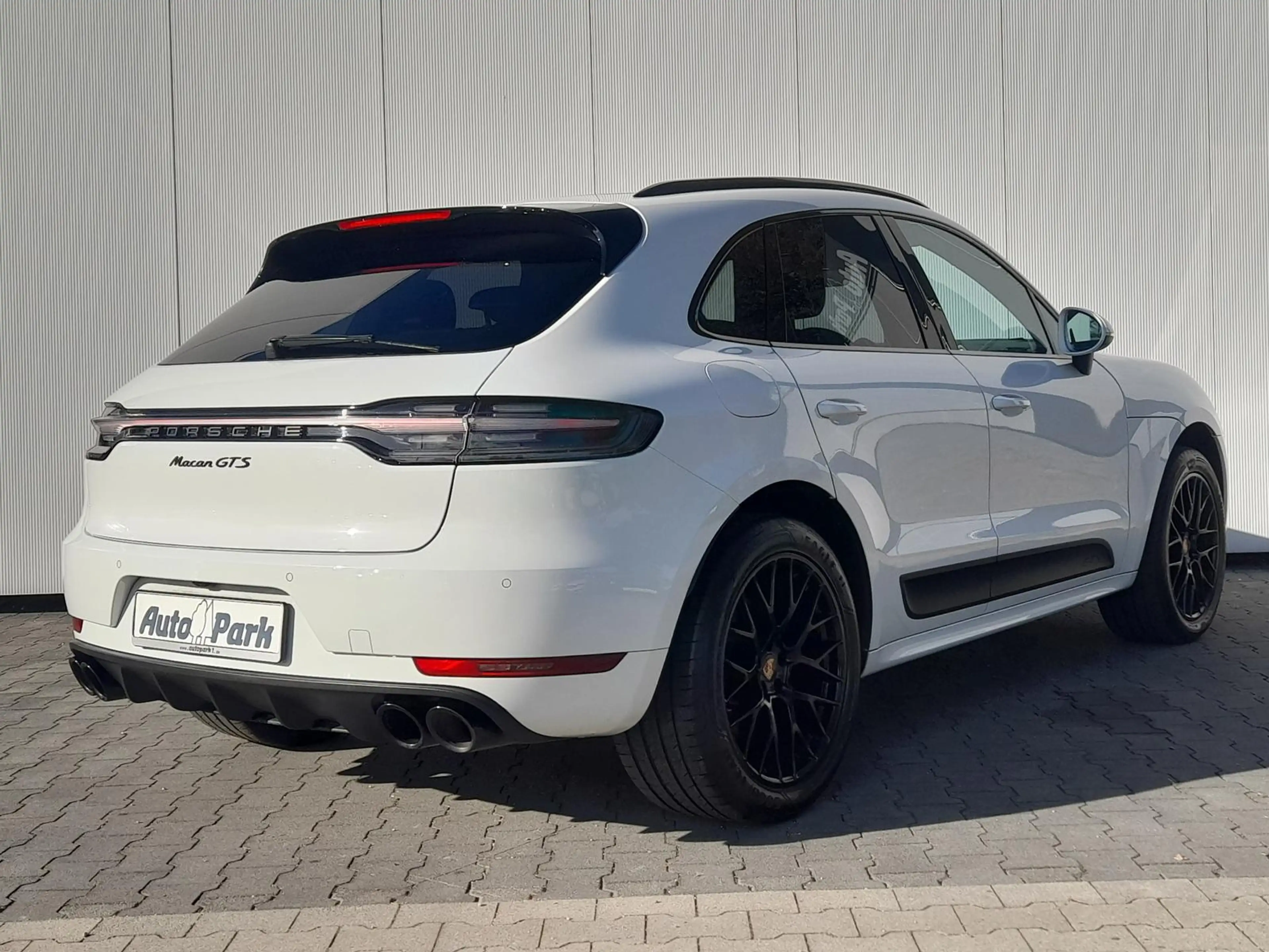 Porsche Macan GTS Pano~AHK-Vor~Luft~20"~SpAu~Bose~Chrono — photo 3