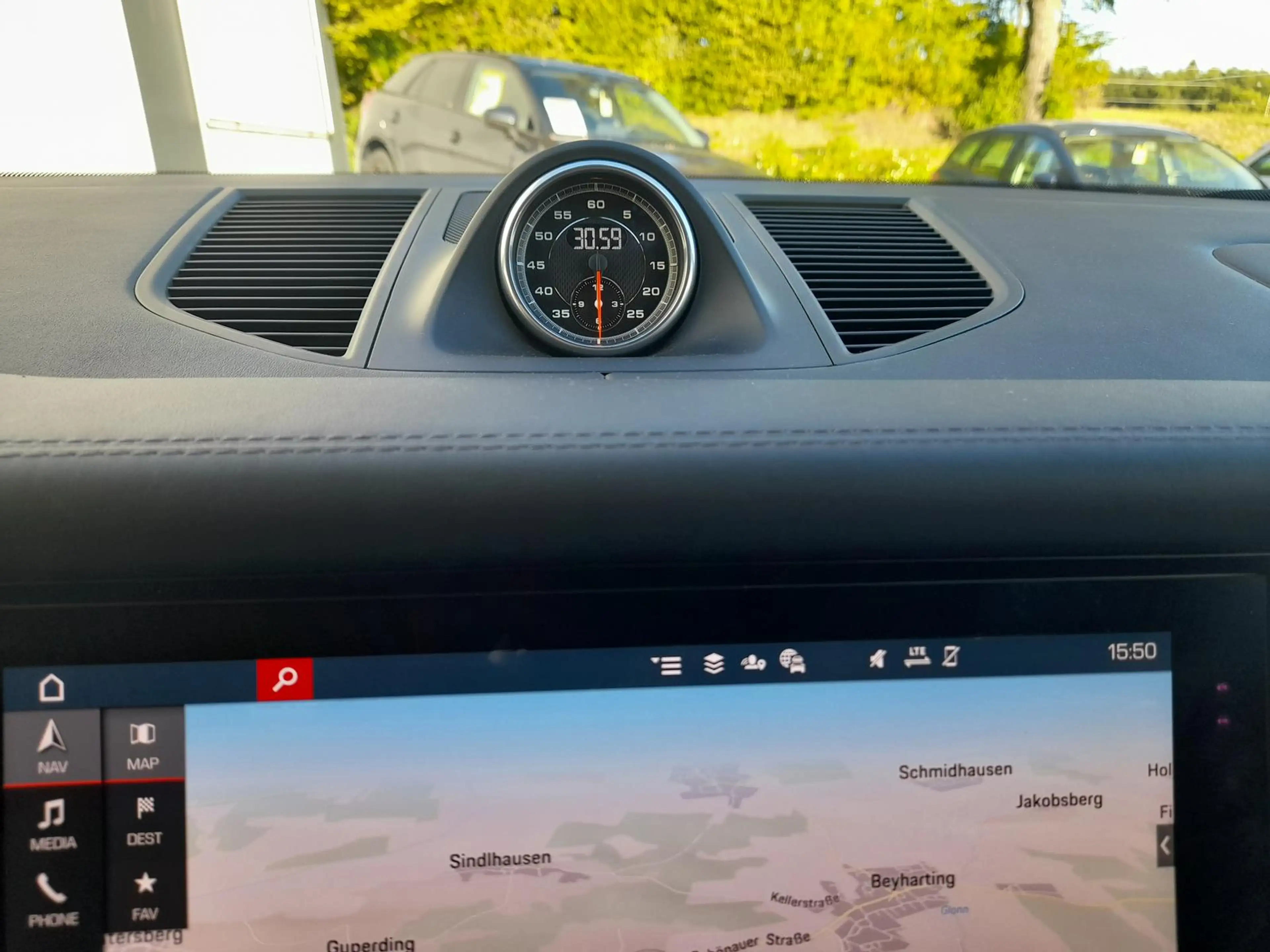 Porsche Macan GTS Pano~AHK-Vor~Luft~20"~SpAu~Bose~Chrono — photo 26