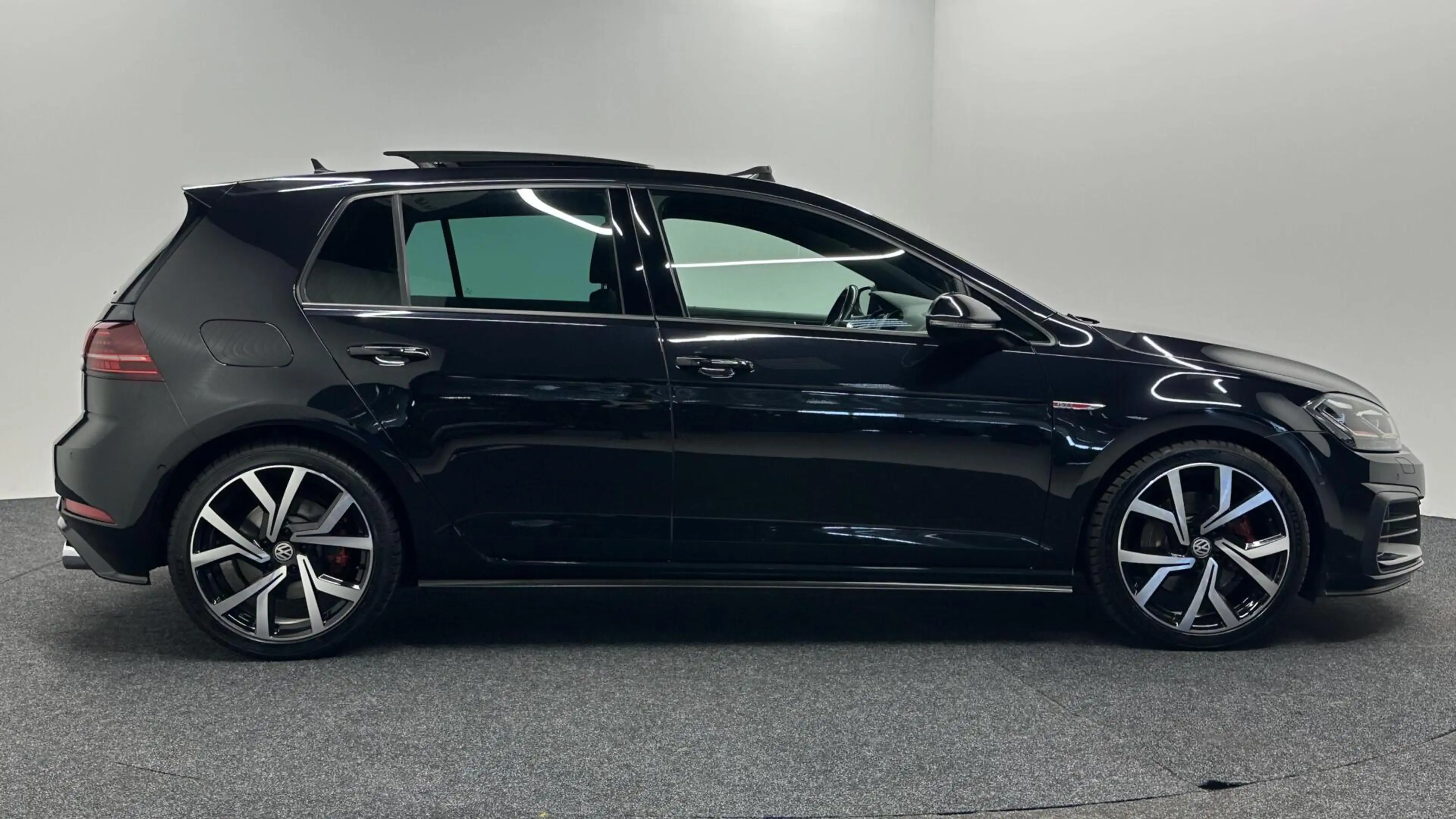 Volkswagen Golf GTI 2.0 TSI Performance PANO CARPLAY NAVI TREKHAAK. — photo 9
