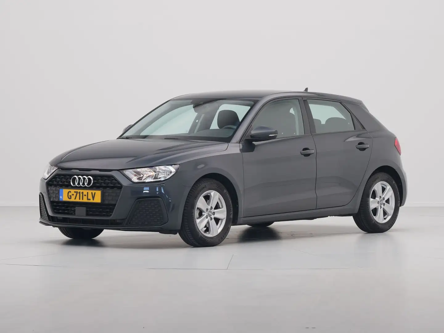 Audi A1 Sportback 25 TFSI 95pk Pro Line Navi Via App Airco Grau - 2