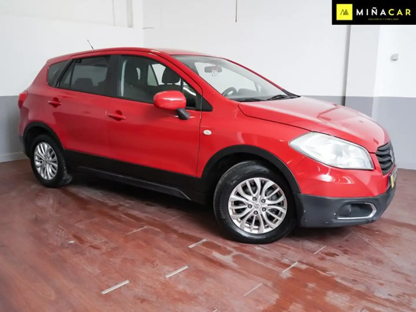 Suzuki SX4 S-Cross 1.6DDiS GLE 4x2 Rojo - 2