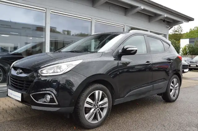 Hyundai iX35 *PANO*NAVI*CAM*LEDER*LENKRADHZG*PARKASS.*18