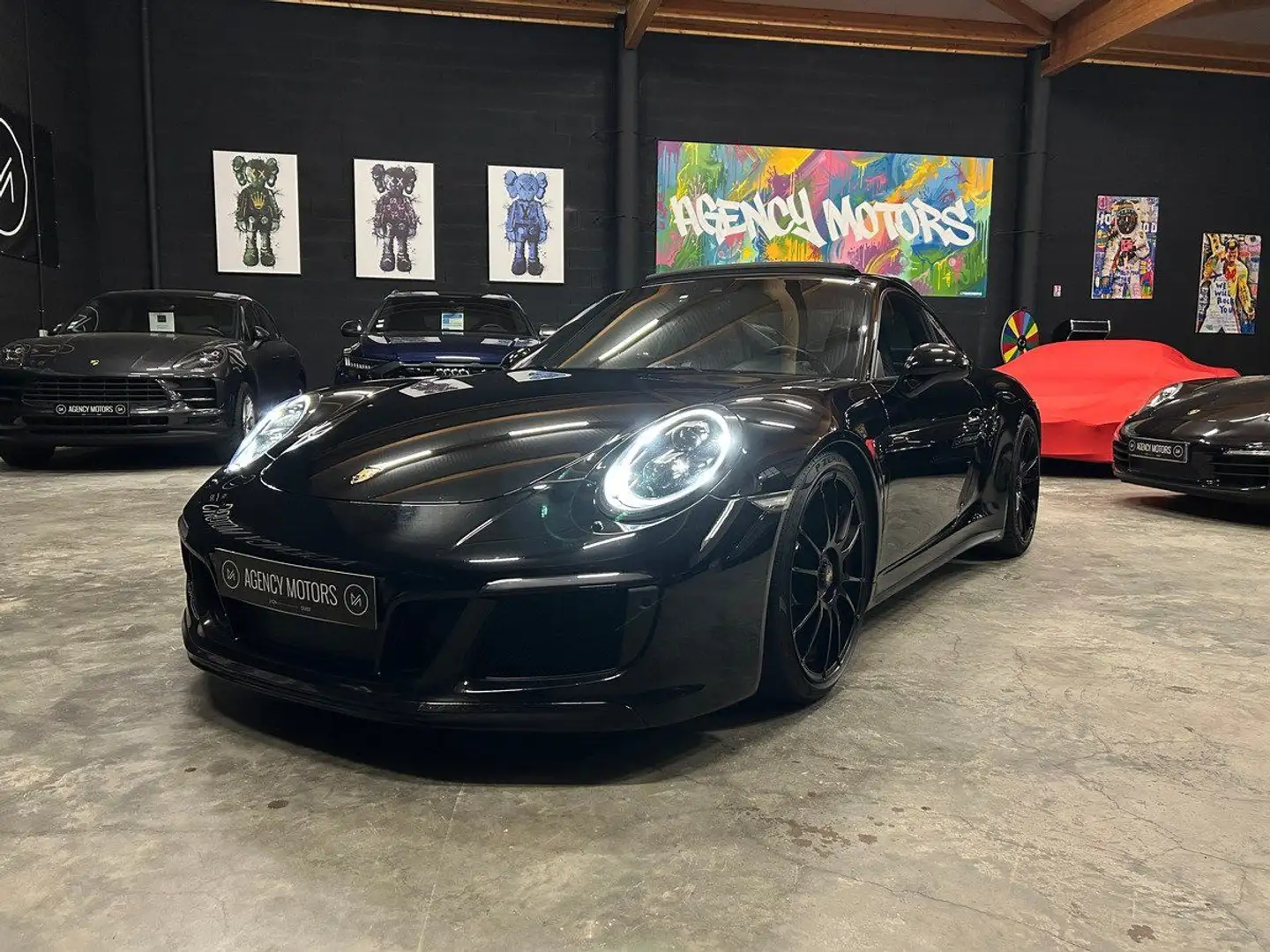 Porsche 991 Coupé 991.2 3.0 450 ch GTS PDK 08/17 Noir - 1