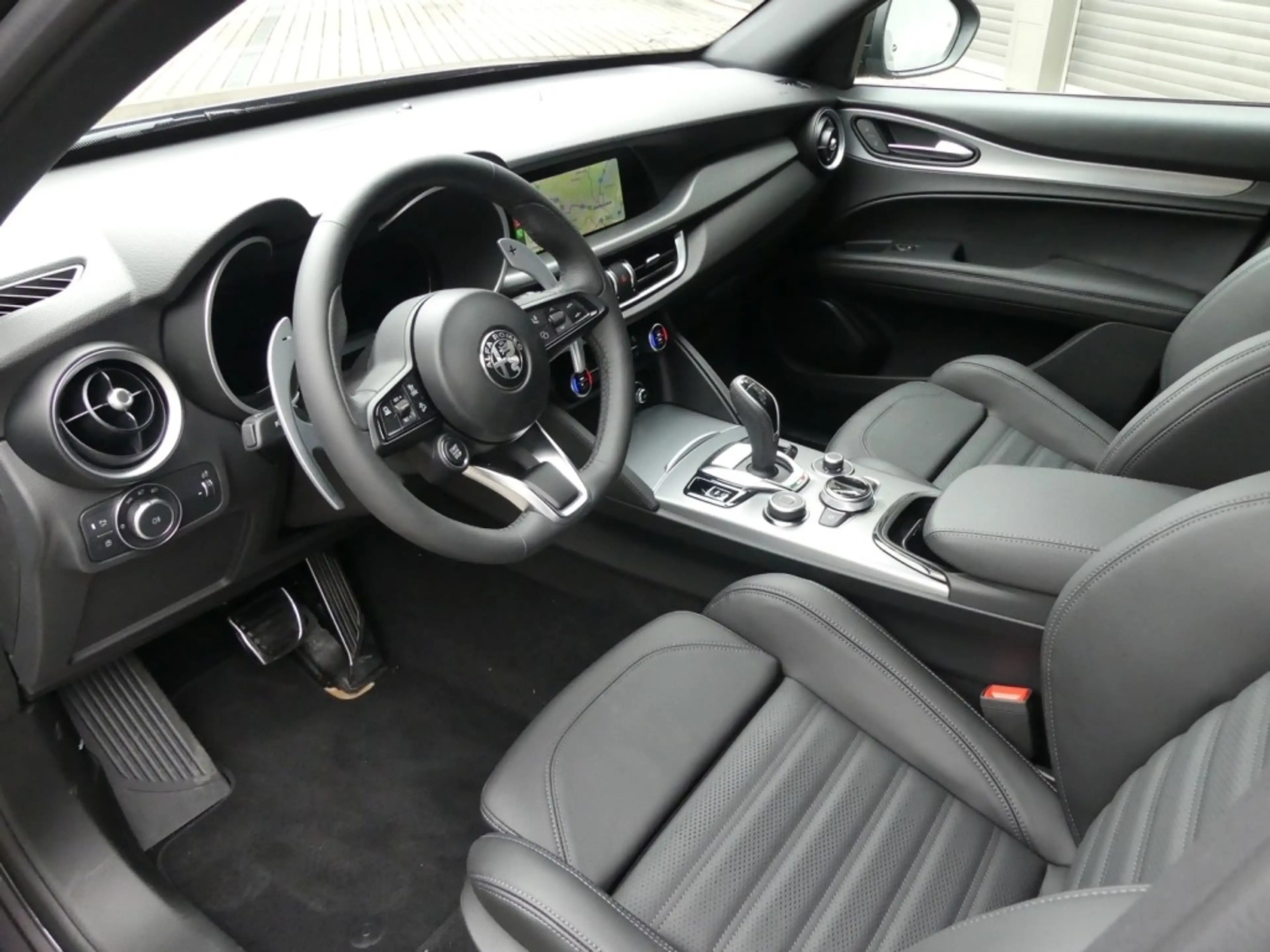 Alfa Romeo Stelvio VELOCE 2.2 DIESEL 16V 210 PS AT8 Q4 21 ZOLL — photo 9