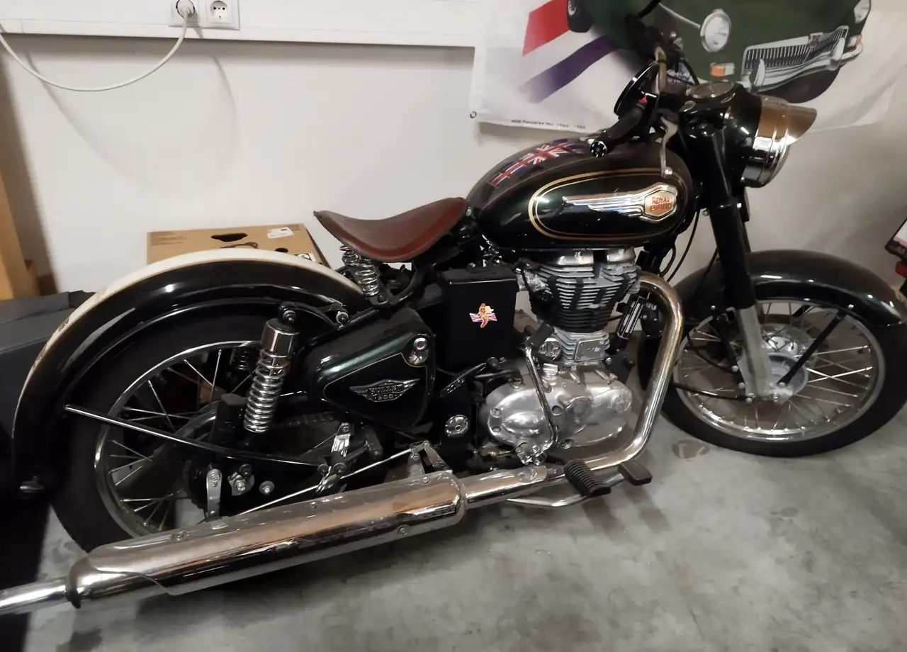 Royal Enfield Bullet 500