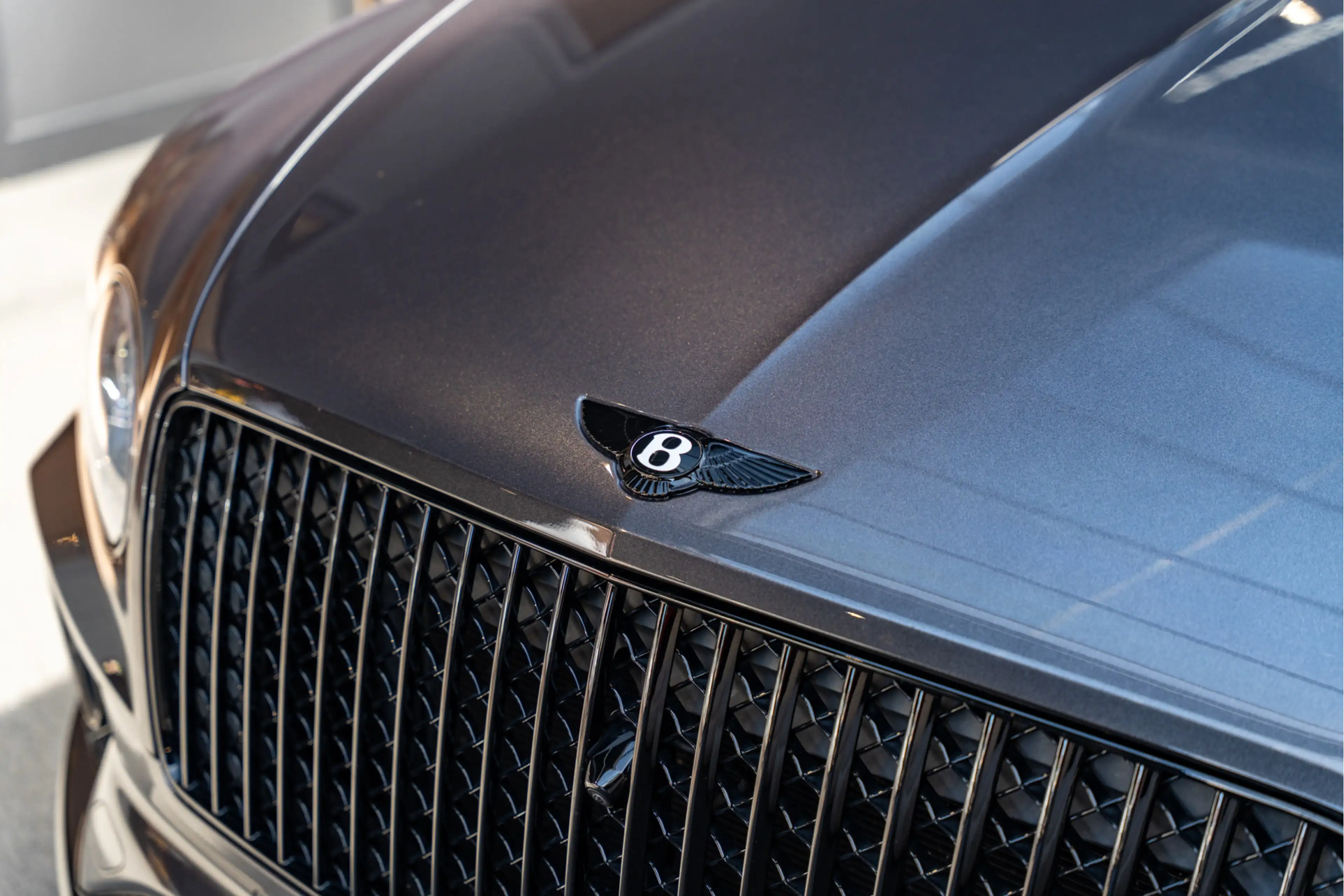 Bentley Bentayga Azure EWB Naim Entertainment Massage 4.0 V8 Azure — photo 14