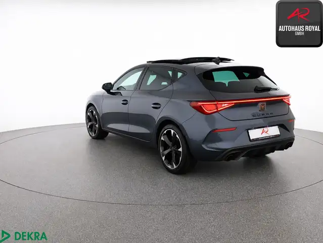 Cupra Leon view 3