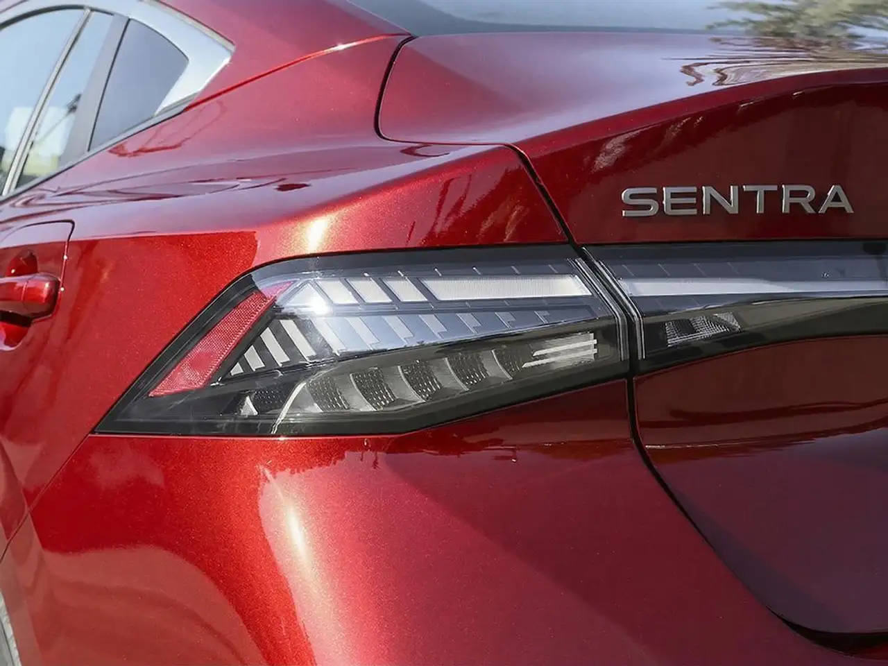 Nissan Sentra снимка Nissan Sentra