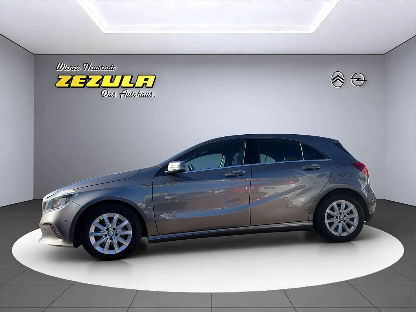 Mercedes-Benz C 220 d Avantgarde Aut. Grau - 2