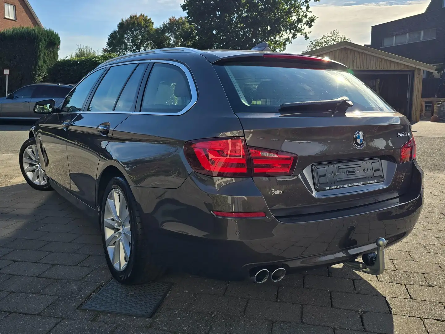 BMW 520 520d Touring Aut. Bruin - 2