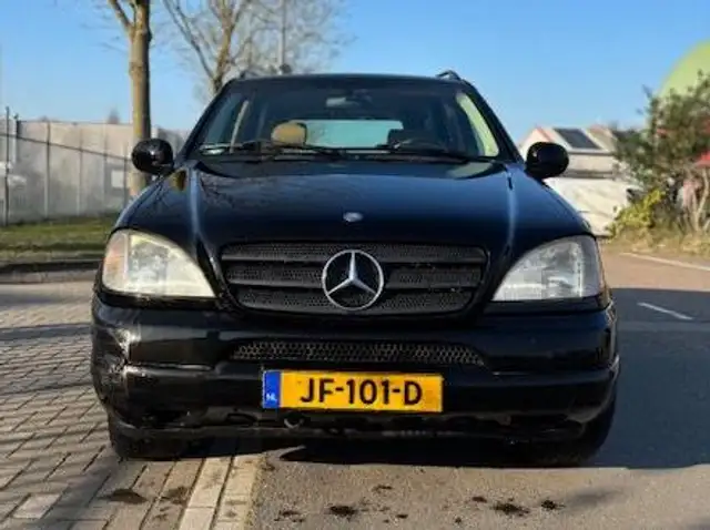 Mercedes-Benz ML 320 320