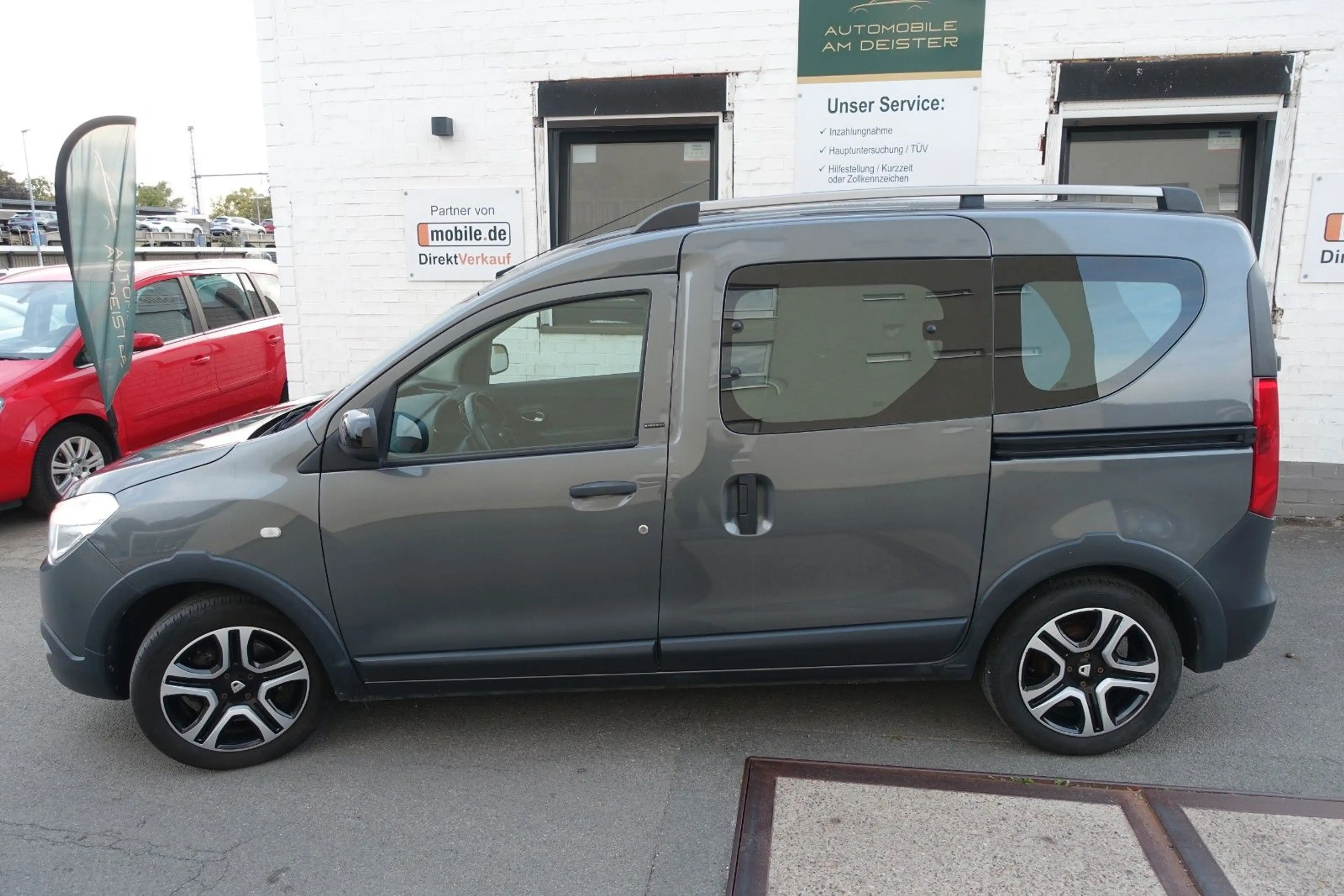 Dacia Dokker Stepway Celebration*NAVI*SHZ*AHK*TEMPOMAT — photo 4
