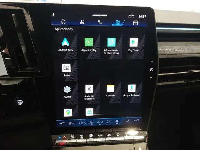 Renault Austral view 12