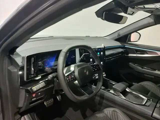 Renault Austral view 15