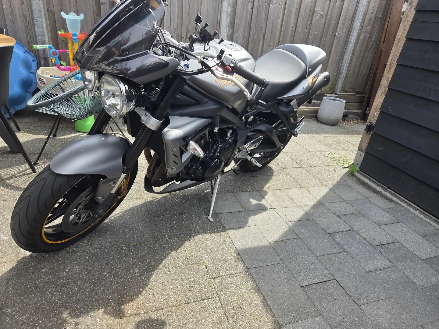 Triumph Street Triple 675 R Grijs - 2
