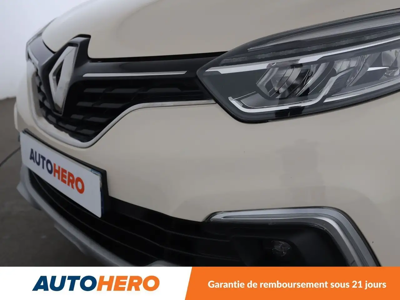 Renault Captur — photo 31