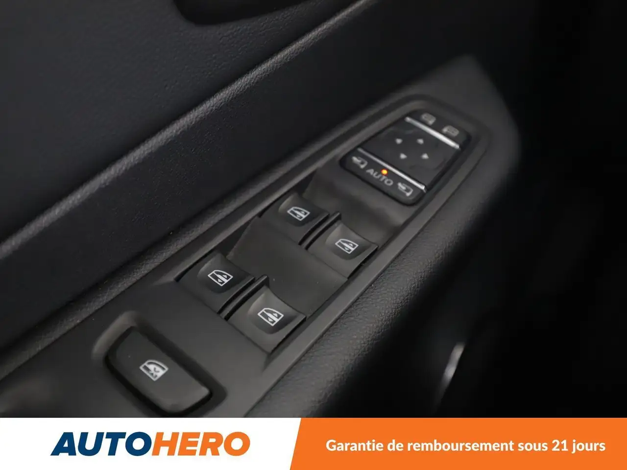 Renault Captur — photo 30