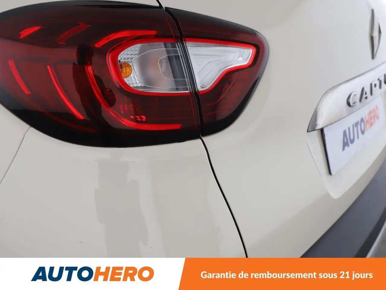 Renault Captur — photo 33