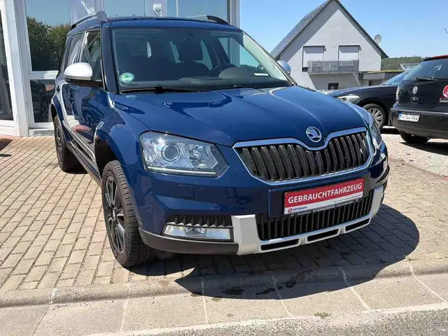 Skoda Yeti 2.0 TDI Ambition Outdoor 4x4 *AHK*8-fach*