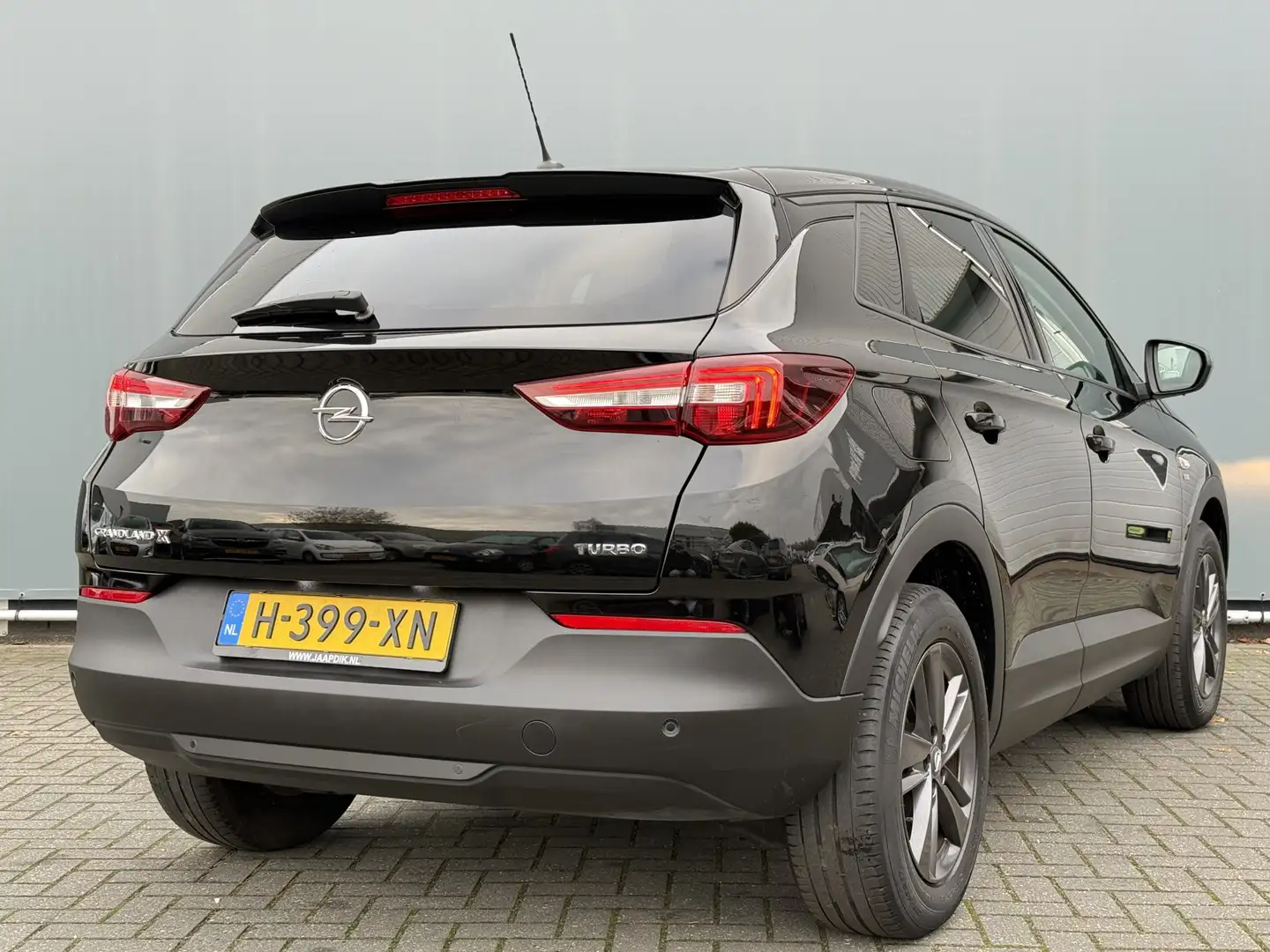 Opel Grandland X BWJ 2020 1.2 131 PK Turbo 120 Jaar Edition 74.000K Schwarz - 2