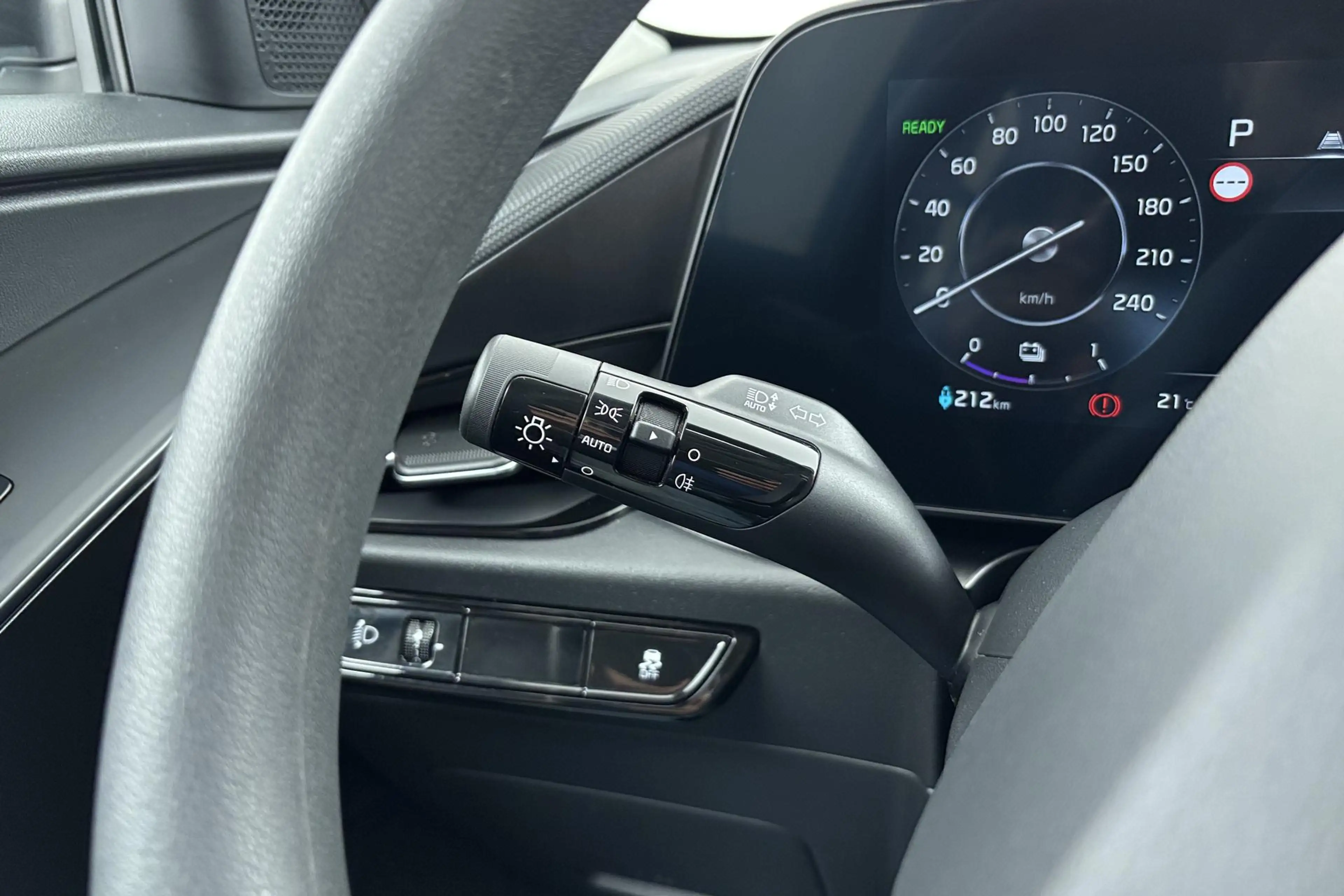 Kia e-Niro EV Light Edition 64.8 kWh Volledig elektrisch rijd — photo 29
