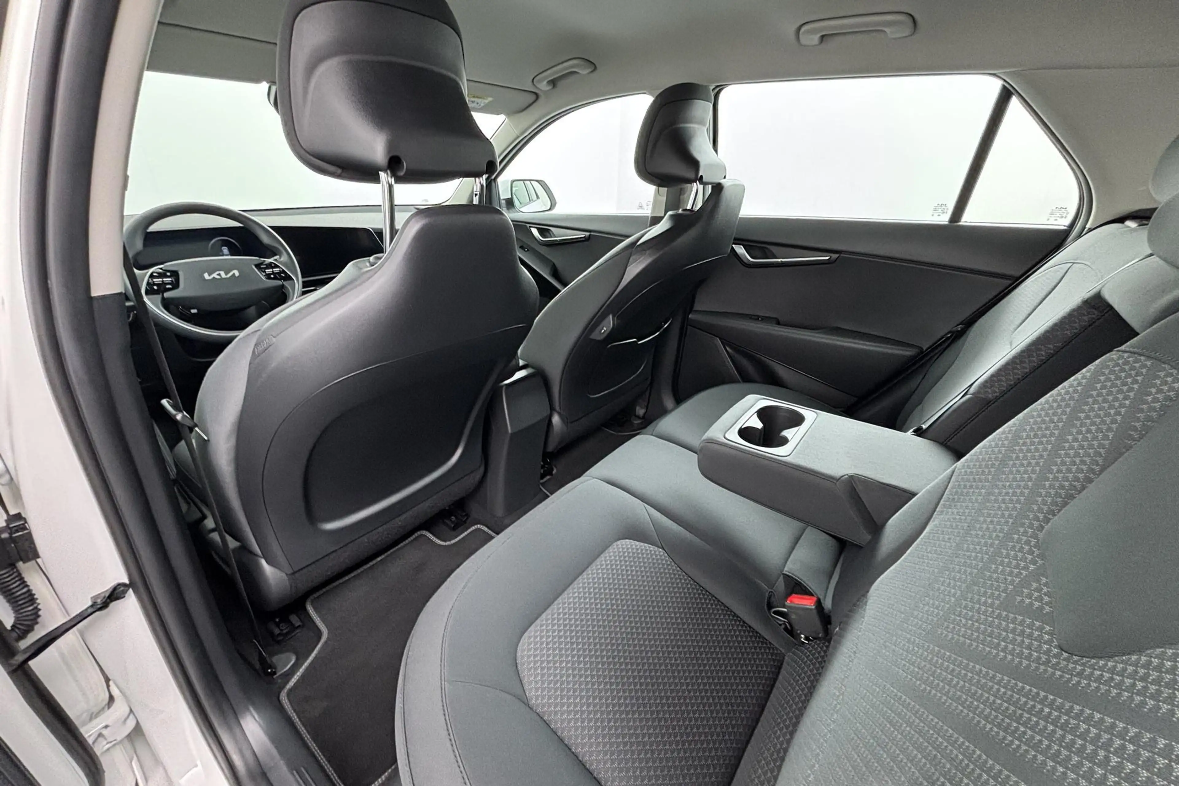Kia e-Niro EV Light Edition 64.8 kWh Volledig elektrisch rijd — photo 27