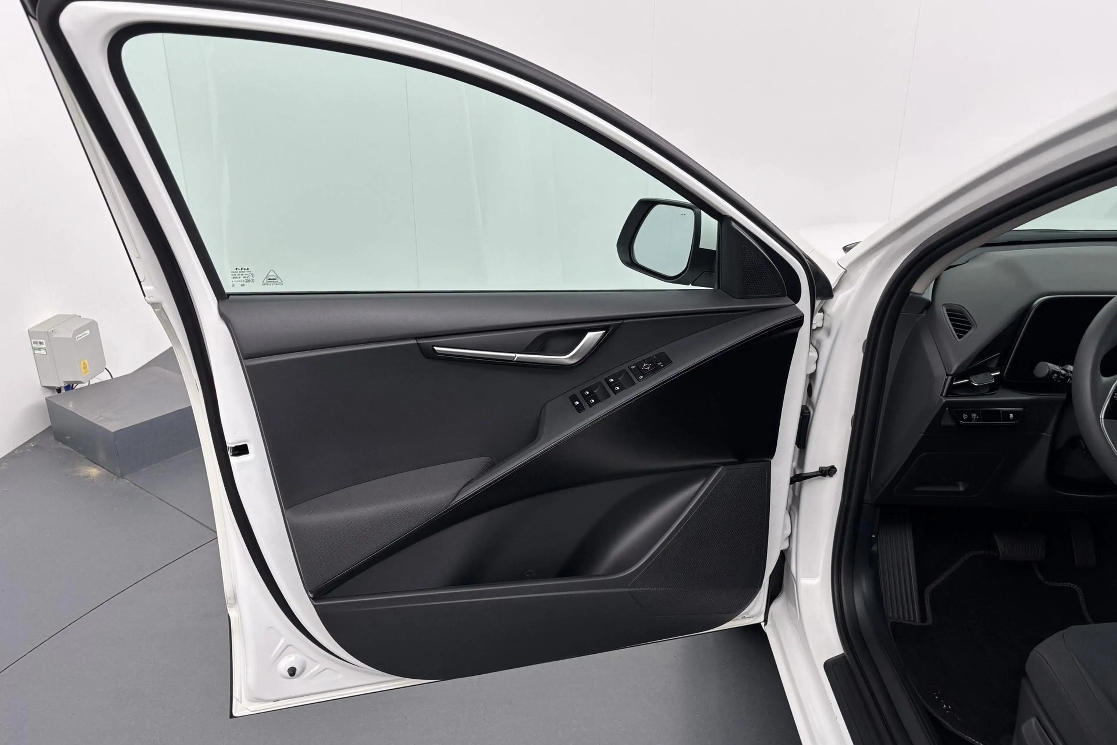 Kia e-Niro EV Light Edition 64.8 kWh Volledig elektrisch rijd — photo 28