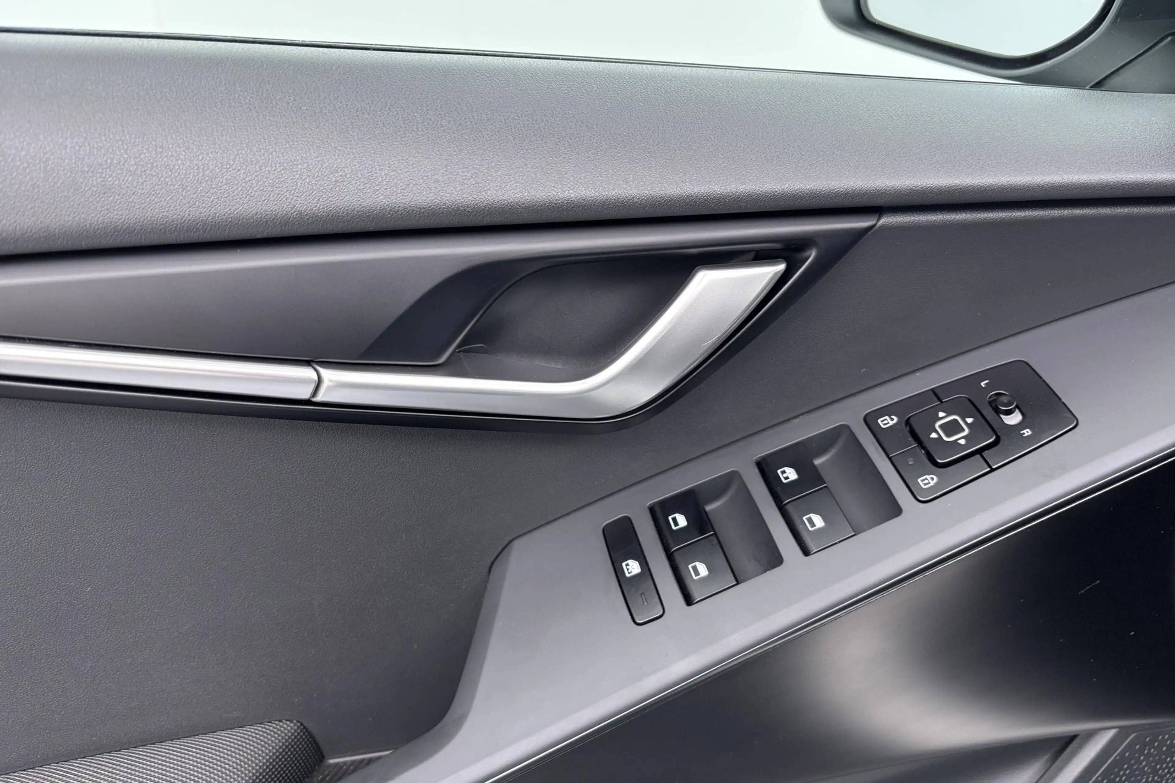 Kia e-Niro EV Light Edition 64.8 kWh Volledig elektrisch rijd — photo 22