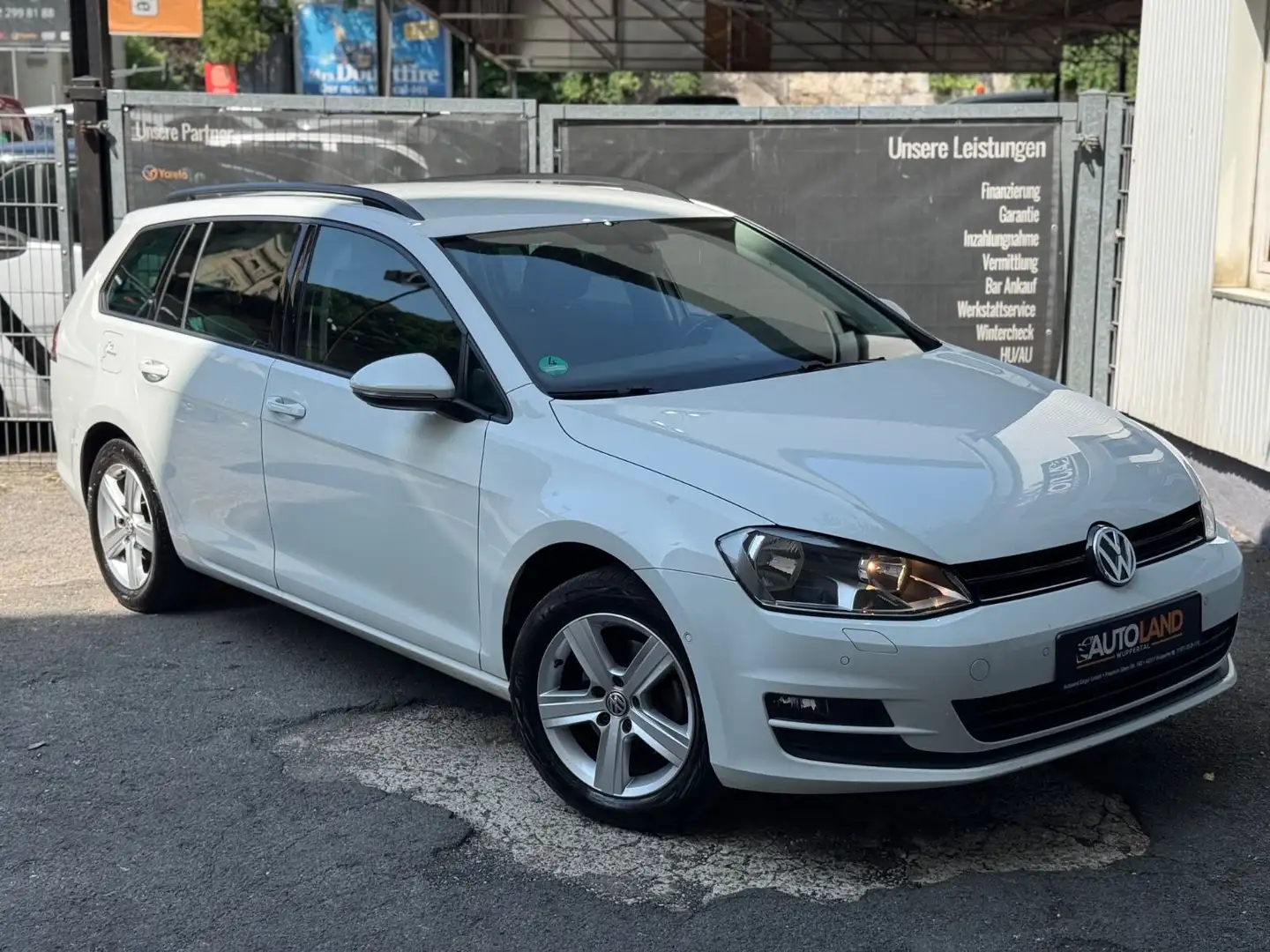 Volkswagen Golf VII Variant*BMT*1.6l*Klimaauto*SzHz*Blueto* Wit - 1